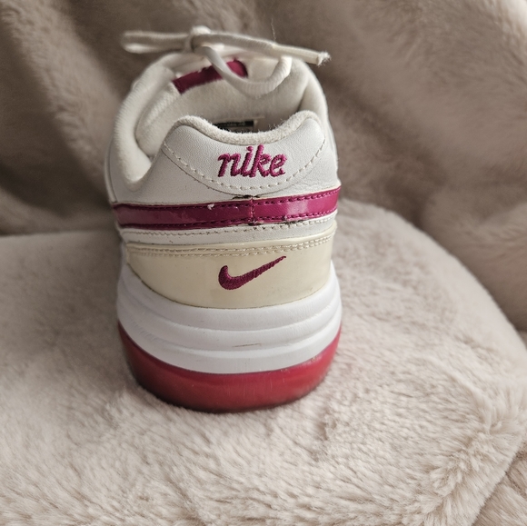 2006 Nike sneakers - Picture 7 of 7